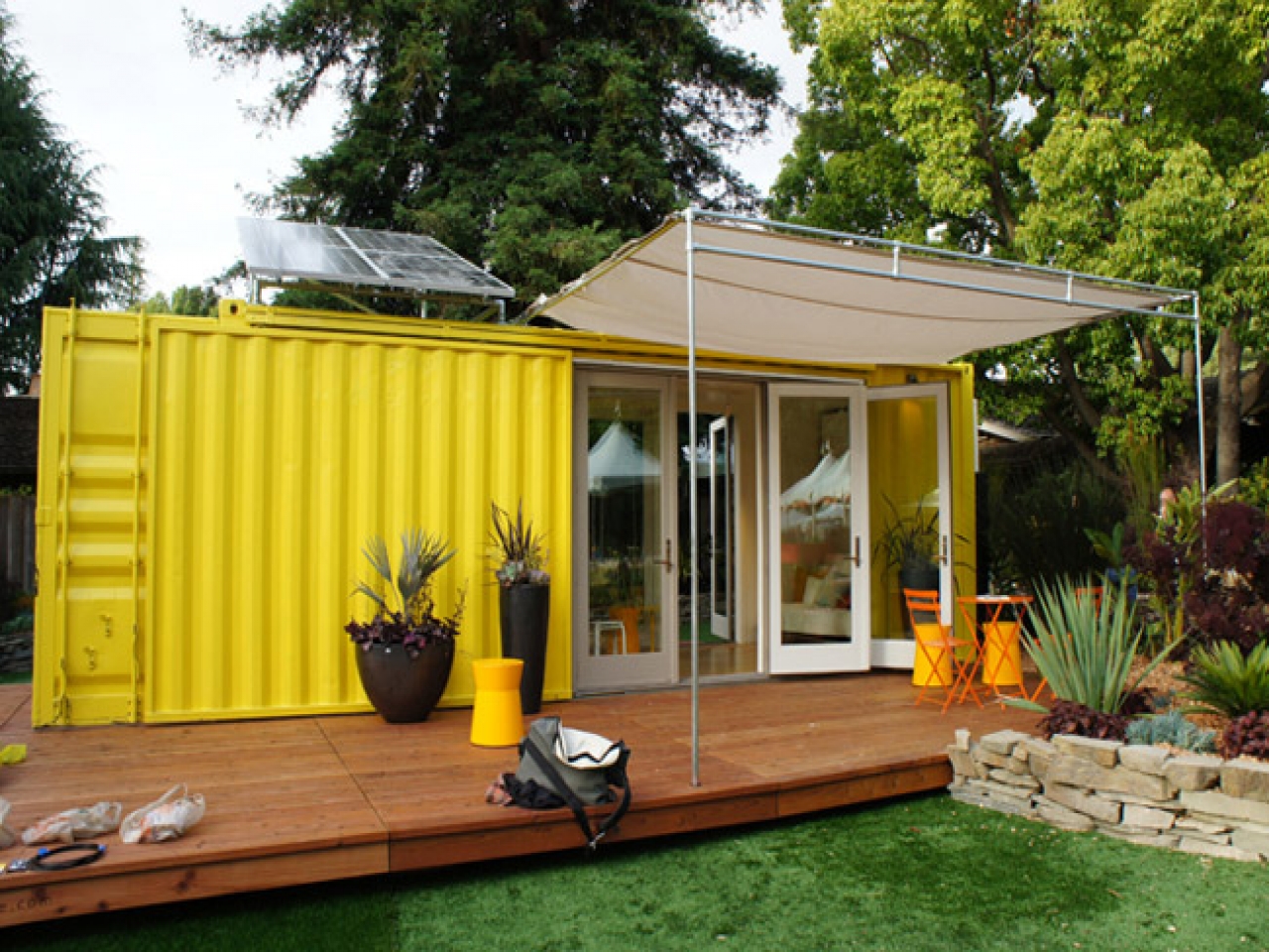 shipping-container-homes-33